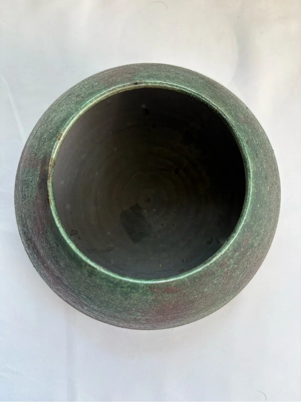 N/A green pottery